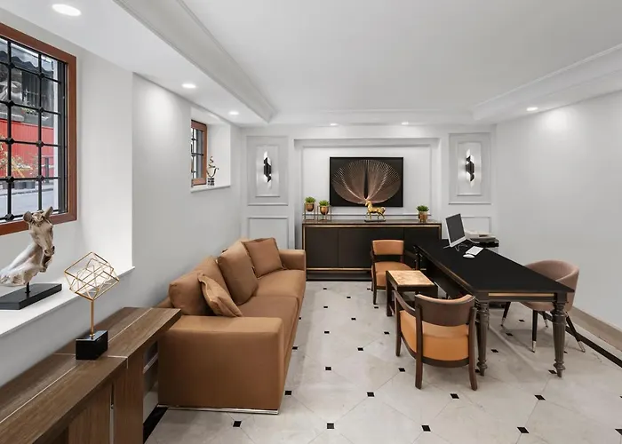 Akka Taksim-special Class