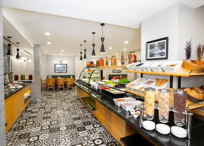 Akka Taksim-special Class