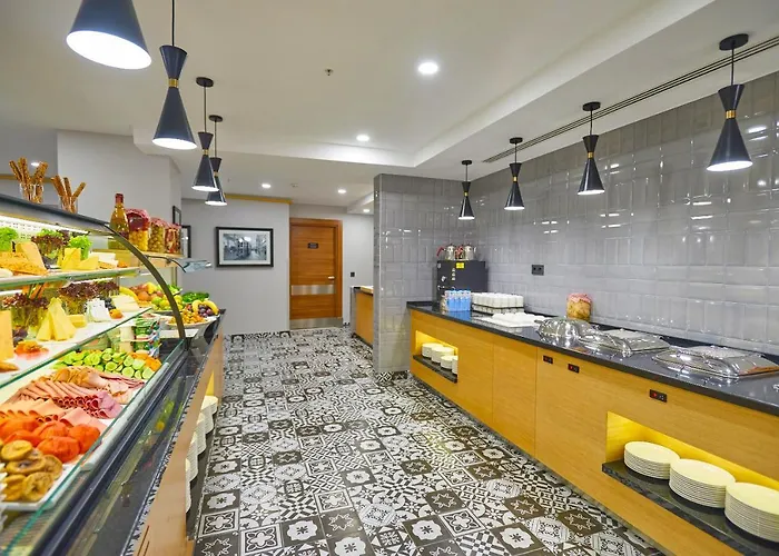 Akka Taksim-special Class