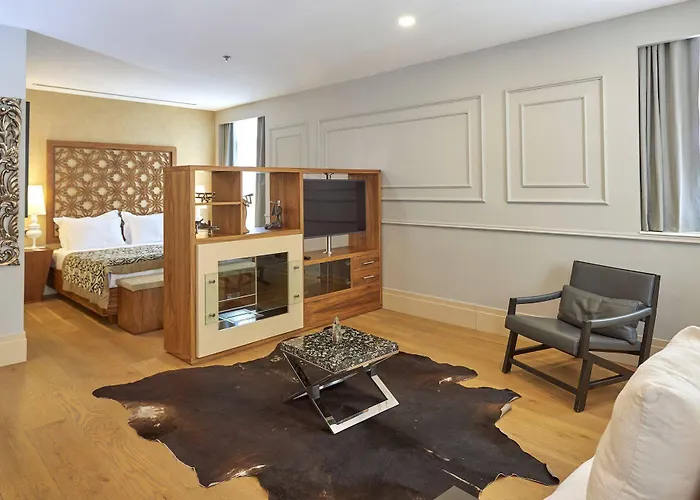 Akka Taksim-special Class 4*