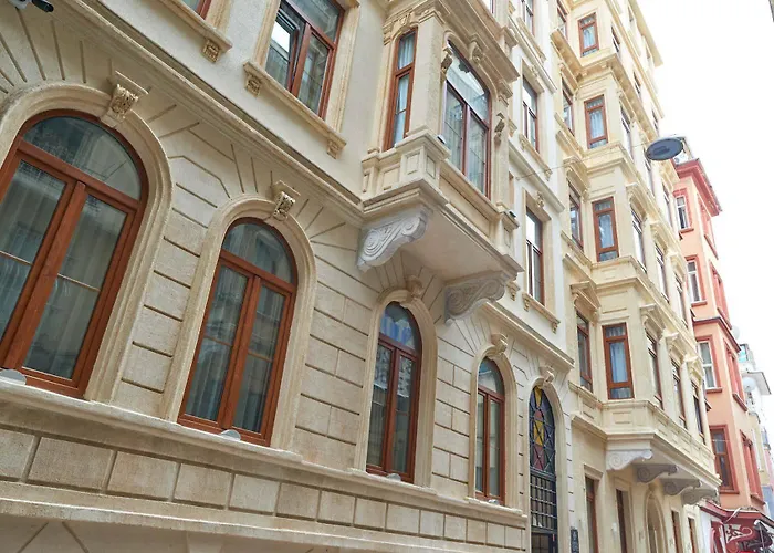 Akka Taksim-special Class 4*