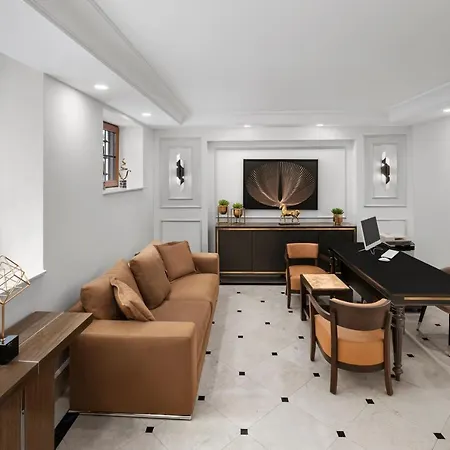 Akka Taksim-special Class