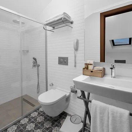 Akka Taksim-special Class 4*