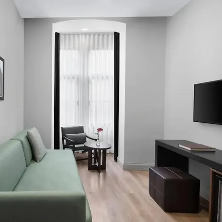 Akka Taksim-special Class 4*