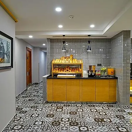 Akka Taksim-special Class 4*