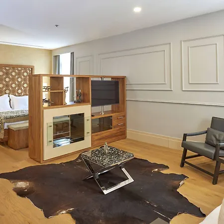 Akka Taksim-special Class 4*