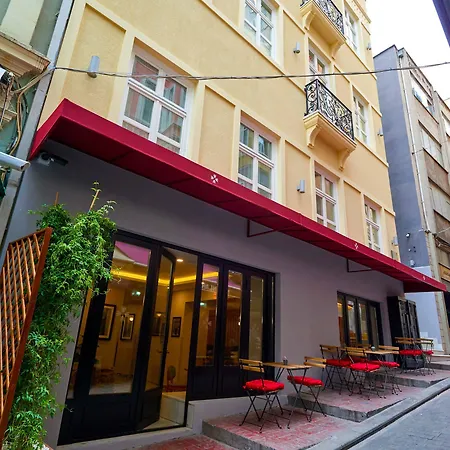 Akka Taksim-special Class