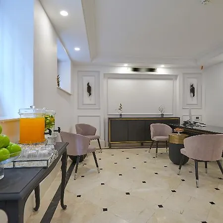 Akka Taksim-special Class 4*